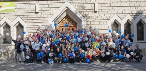 Les bénévoles de Pour un Sourire d'Enfant réunis pour la Journée des antennes en septembre 2021 Des bénévoles de PSE pour les 25 ans de l'association